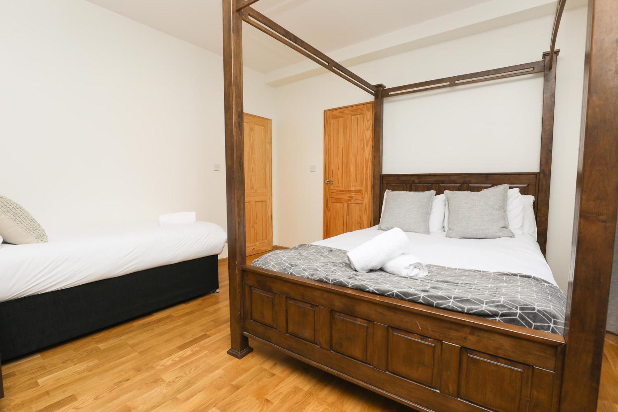 Anfield Luxe Retreat - Stylish Stay With Parking - Steps From Stadium - Short Drive To City Centre Ливерпуль Экстерьер фото